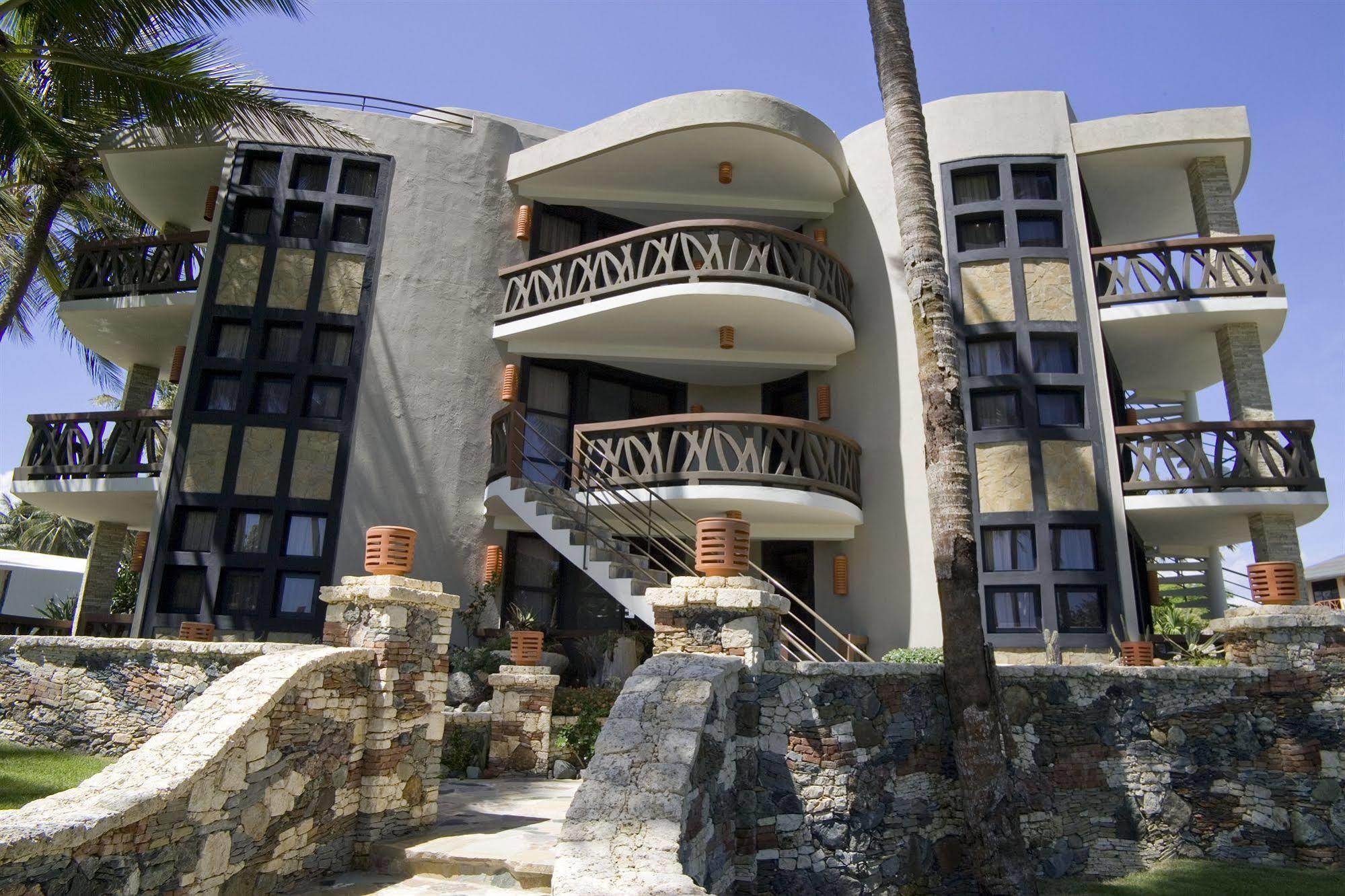 El Magnifico Aparthotel Καμπαρέτε Εξωτερικό φωτογραφία